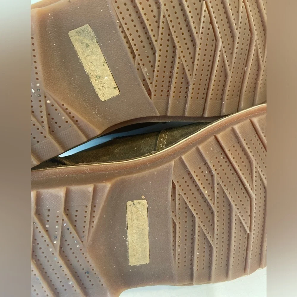 Clarks please feel